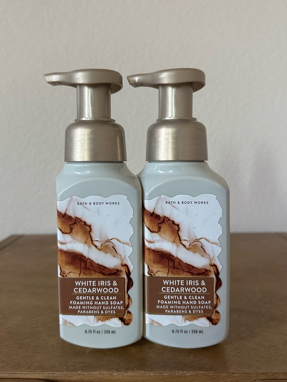 X2 Bath & Body Works White Iris & Cedarwood Gentle Foaming Hand Soaps NEW